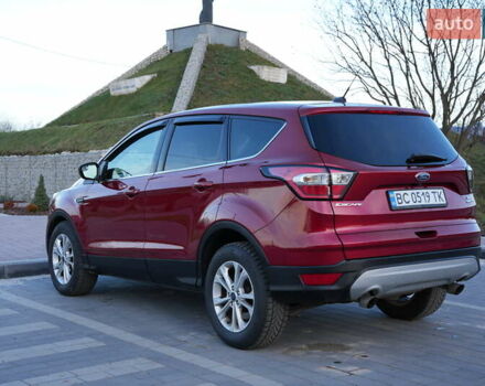 Красный Форд Эскейп, объемом двигателя 1.5 л и пробегом 112 тыс. км за 12200 $, фото 6 на Automoto.ua