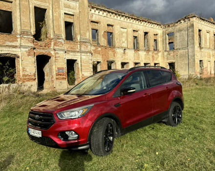 Форд Ескейп 2016 у Нетешине на Automoto.ua Червоний Форд Ескейп, об'ємом двигуна 2 л та пробігом 111 тис. км за 14700 $, фото 30 на Automoto.ua