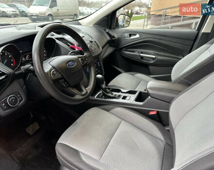 Червоний Форд Ескейп, об'ємом двигуна 1.5 л та пробігом 207 тис. км за 10350 $, фото 23 на Automoto.ua
