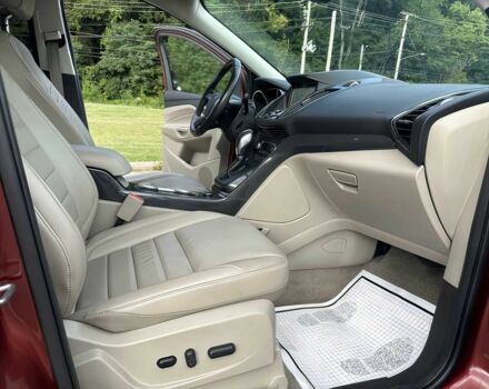 Червоний Форд Ескейп, об'ємом двигуна 2 л та пробігом 77 тис. км за 8500 $, фото 9 на Automoto.ua