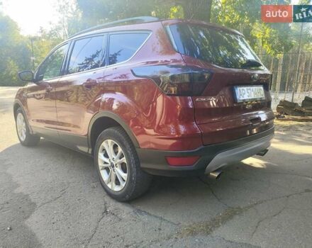 Красный Форд Эскейп, объемом двигателя 2 л и пробегом 118 тыс. км за 13000 $, фото 7 на Automoto.ua