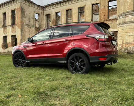 Форд Ескейп 2016 у Нетешине на Automoto.ua Червоний Форд Ескейп, об'ємом двигуна 2 л та пробігом 111 тис. км за 14700 $, фото 40 на Automoto.ua