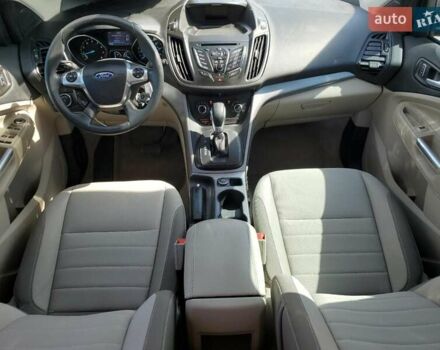 Красный Форд Эскейп, объемом двигателя 2.5 л и пробегом 110 тыс. км за 2700 $, фото 7 на Automoto.ua