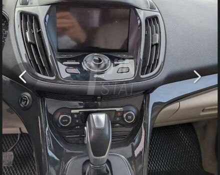 Форд Ескейп 2016 у Києві на Automoto.ua Червоний Форд Ескейп, об'ємом двигуна 1.6 л та пробігом 104 тис. км за 14200 $, фото 8 на Automoto.ua