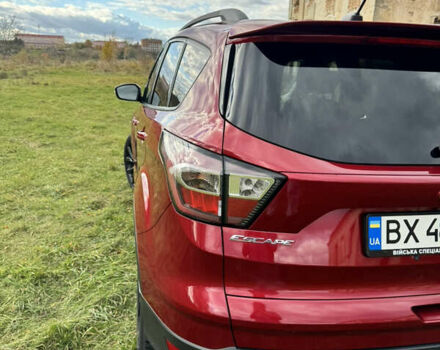 Форд Ескейп 2016 у Нетешине на Automoto.ua Червоний Форд Ескейп, об'ємом двигуна 2 л та пробігом 111 тис. км за 14700 $, фото 37 на Automoto.ua