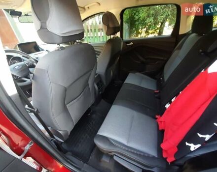 Червоний Форд Ескейп, об'ємом двигуна 1.5 л та пробігом 76 тис. км за 12500 $, фото 4 на Automoto.ua