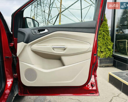 Красный Форд Эскейп, объемом двигателя 2 л и пробегом 167 тыс. км за 15800 $, фото 26 на Automoto.ua