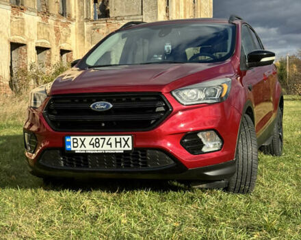 Форд Ескейп 2016 у Нетешине на Automoto.ua Червоний Форд Ескейп, об'ємом двигуна 2 л та пробігом 111 тис. км за 14700 $, фото 33 на Automoto.ua