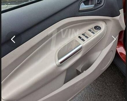 Форд Ескейп 2016 у Києві на Automoto.ua Червоний Форд Ескейп, об'ємом двигуна 1.6 л та пробігом 104 тис. км за 14200 $, фото 7 на Automoto.ua