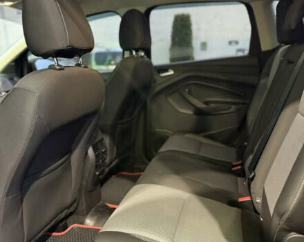 Красный Форд Эскейп, объемом двигателя 1.5 л и пробегом 94 тыс. км за 11000 $, фото 34 на Automoto.ua