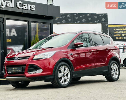 Красный Форд Эскейп, объемом двигателя 2 л и пробегом 167 тыс. км за 15800 $, фото 5 на Automoto.ua
