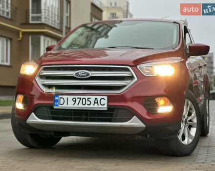 Червоний Форд Ескейп, об'ємом двигуна 1.5 л та пробігом 207 тис. км за 10350 $, фото 6 на Automoto.ua