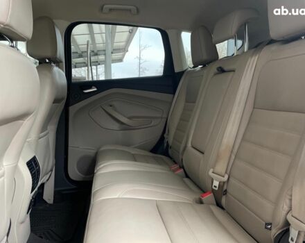Красный Форд Эскейп, объемом двигателя 2 л и пробегом 99 тыс. км за 15690 $, фото 24 на Automoto.ua