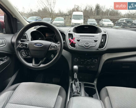 Червоний Форд Ескейп, об'ємом двигуна 1.5 л та пробігом 207 тис. км за 10350 $, фото 28 на Automoto.ua