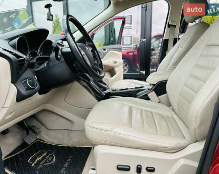 Красный Форд Эскейп, объемом двигателя 2 л и пробегом 167 тыс. км за 15800 $, фото 14 на Automoto.ua