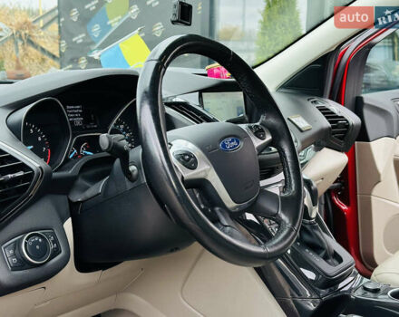 Красный Форд Эскейп, объемом двигателя 2 л и пробегом 167 тыс. км за 15800 $, фото 15 на Automoto.ua