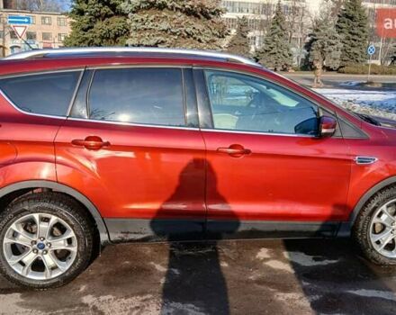 Форд Ескейп 2016 у Києві на Automoto.ua Червоний Форд Ескейп, об'ємом двигуна 1.6 л та пробігом 104 тис. км за 14200 $, фото 3 на Automoto.ua