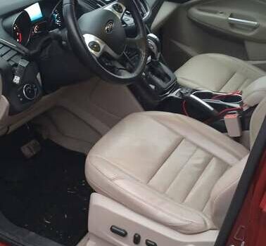 Форд Ескейп 2016 у Києві на Automoto.ua Червоний Форд Ескейп, об'ємом двигуна 1.6 л та пробігом 104 тис. км за 14200 $, фото 12 на Automoto.ua