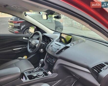 Червоний Форд Ескейп, об'ємом двигуна 1.5 л та пробігом 76 тис. км за 12500 $, фото 7 на Automoto.ua