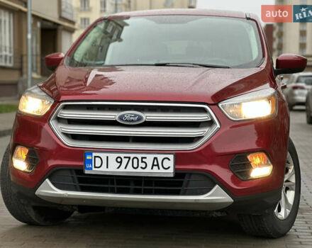 Червоний Форд Ескейп, об'ємом двигуна 1.5 л та пробігом 207 тис. км за 10350 $, фото 7 на Automoto.ua