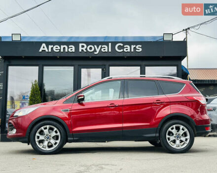 Красный Форд Эскейп, объемом двигателя 2 л и пробегом 167 тыс. км за 15800 $, фото 4 на Automoto.ua
