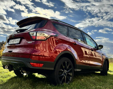 Форд Ескейп 2016 у Нетешине на Automoto.ua Червоний Форд Ескейп, об'ємом двигуна 2 л та пробігом 111 тис. км за 14700 $, фото 19 на Automoto.ua