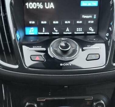 Форд Ескейп 2016 у Києві на Automoto.ua Червоний Форд Ескейп, об'ємом двигуна 1.6 л та пробігом 104 тис. км за 14200 $, фото 16 на Automoto.ua