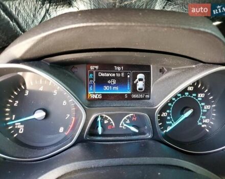 Красный Форд Эскейп, объемом двигателя 2.5 л и пробегом 110 тыс. км за 2700 $, фото 8 на Automoto.ua