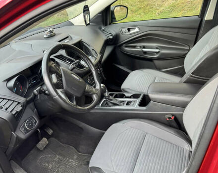 Форд Ескейп 2016 у Нетешине на Automoto.ua Червоний Форд Ескейп, об'ємом двигуна 2 л та пробігом 111 тис. км за 14700 $, фото 73 на Automoto.ua