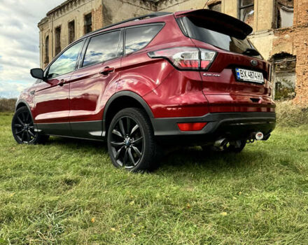 Форд Ескейп 2016 у Нетешине на Automoto.ua Червоний Форд Ескейп, об'ємом двигуна 2 л та пробігом 111 тис. км за 14700 $, фото 45 на Automoto.ua