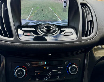 Форд Ескейп 2016 у Нетешине на Automoto.ua Червоний Форд Ескейп, об'ємом двигуна 2 л та пробігом 111 тис. км за 14700 $, фото 79 на Automoto.ua