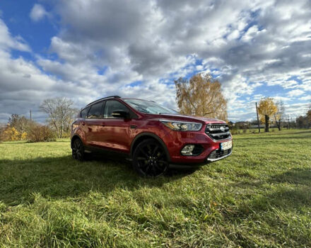 Форд Ескейп 2016 у Нетешине на Automoto.ua Червоний Форд Ескейп, об'ємом двигуна 2 л та пробігом 111 тис. км за 14700 $, фото 16 на Automoto.ua