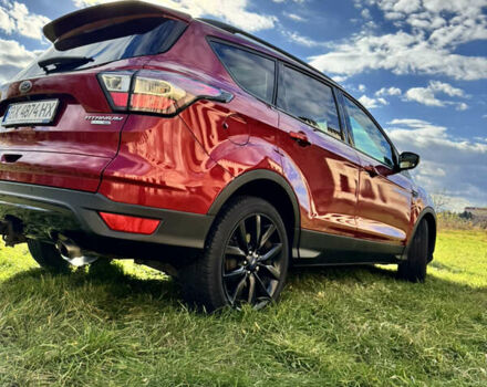 Форд Ескейп 2016 у Нетешине на Automoto.ua Червоний Форд Ескейп, об'ємом двигуна 2 л та пробігом 111 тис. км за 14700 $, фото 20 на Automoto.ua