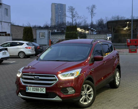 Красный Форд Эскейп, объемом двигателя 1.5 л и пробегом 94 тыс. км за 11000 $, фото 4 на Automoto.ua