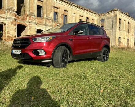 Форд Ескейп 2016 у Нетешине на Automoto.ua Червоний Форд Ескейп, об'ємом двигуна 2 л та пробігом 111 тис. км за 14700 $, фото 32 на Automoto.ua