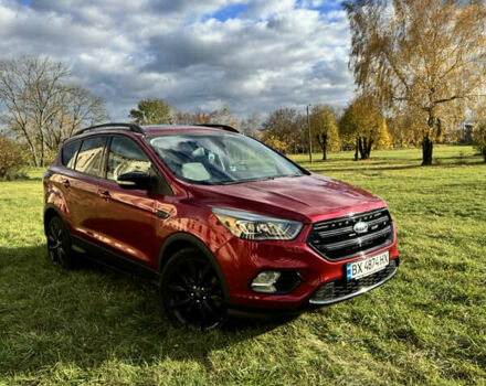 Форд Ескейп 2016 у Нетешине на Automoto.ua Червоний Форд Ескейп, об'ємом двигуна 2 л та пробігом 111 тис. км за 14700 $, фото 11 на Automoto.ua