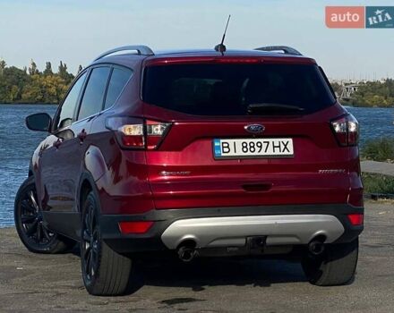 Червоний Форд Ескейп, об'ємом двигуна 2 л та пробігом 102 тис. км за 13700 $, фото 5 на Automoto.ua