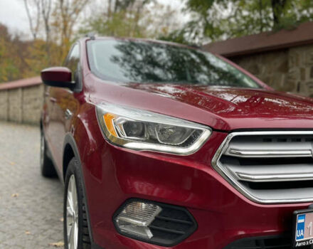 Форд Эскейп 2017 в Черновцах на Automoto.ua Красный Форд Эскейп, объемом двигателя 1.5 л и пробегом 147 тыс. км за 14000 $, фото 17 на Automoto.ua