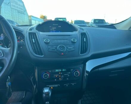 Червоний Форд Ескейп, об'ємом двигуна 2 л та пробігом 170 тис. км за 14590 $, фото 24 на Automoto.ua