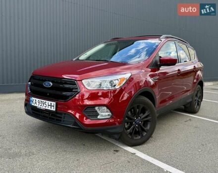 Червоний Форд Ескейп, об'ємом двигуна 2 л та пробігом 121 тис. км за 14400 $, фото 1 на Automoto.ua