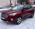 Красный Форд Эскейп, объемом двигателя 2 л и пробегом 258 тыс. км за 11500 $, фото 1 на Automoto.ua