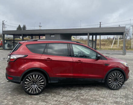 Красный Форд Эскейп, объемом двигателя 1.5 л и пробегом 154 тыс. км за 11999 $, фото 6 на Automoto.ua