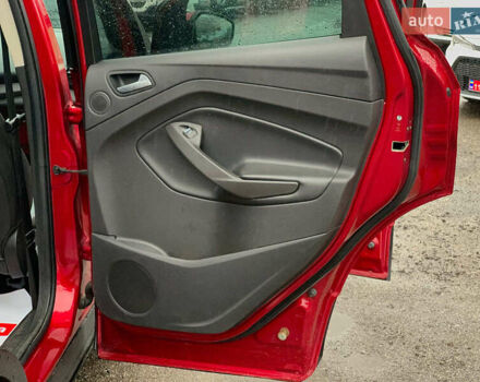 Червоний Форд Ескейп, об'ємом двигуна 2 л та пробігом 179 тис. км за 14890 $, фото 17 на Automoto.ua