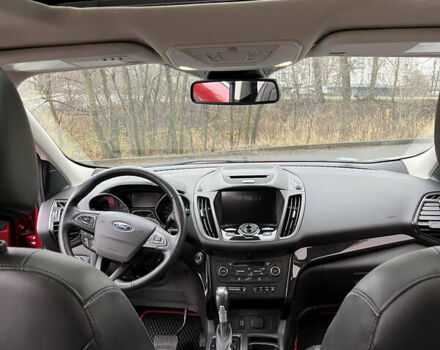 Красный Форд Эскейп, объемом двигателя 2 л и пробегом 78 тыс. км за 15900 $, фото 8 на Automoto.ua