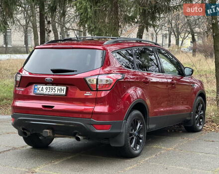 Красный Форд Эскейп, объемом двигателя 2 л и пробегом 121 тыс. км за 14999 $, фото 13 на Automoto.ua