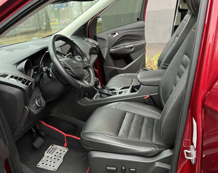 Красный Форд Эскейп, объемом двигателя 2 л и пробегом 78 тыс. км за 15900 $, фото 13 на Automoto.ua