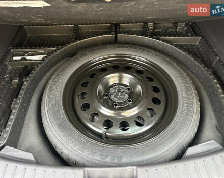 Красный Форд Эскейп, объемом двигателя 2 л и пробегом 121 тыс. км за 14999 $, фото 23 на Automoto.ua