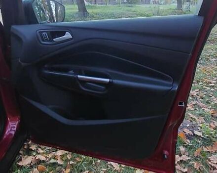 Красный Форд Эскейп, объемом двигателя 2 л и пробегом 153 тыс. км за 12300 $, фото 21 на Automoto.ua