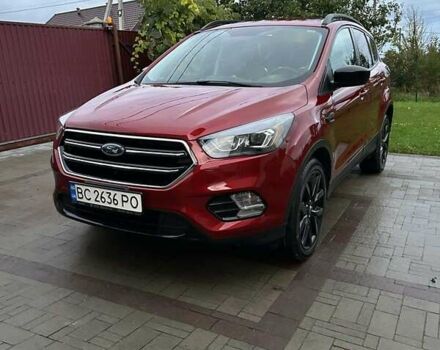 Красный Форд Эскейп, объемом двигателя 2 л и пробегом 170 тыс. км за 13500 $, фото 5 на Automoto.ua