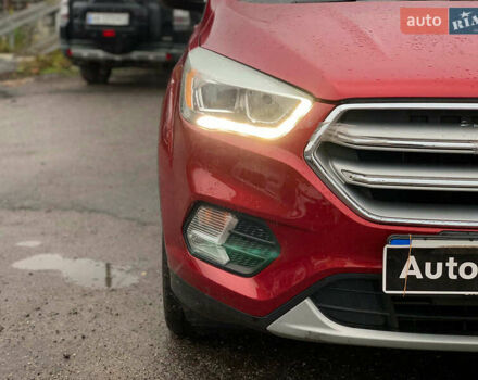 Червоний Форд Ескейп, об'ємом двигуна 2 л та пробігом 179 тис. км за 14890 $, фото 9 на Automoto.ua